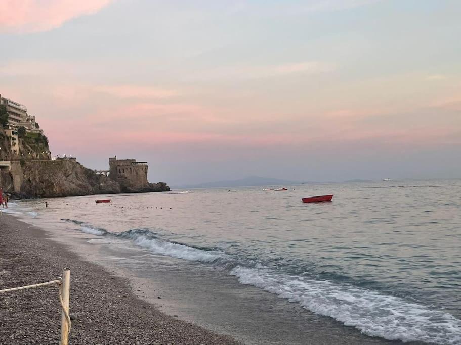 Appartamento 10 M Dal Mare Casa Da Zia Lena Maiori Kültér fotó